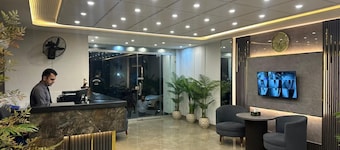 Gold Pine Hotel Mall Road