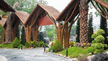 Mặt tiền nơi lưu trú