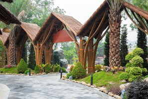 Mặt tiền nơi lưu trú