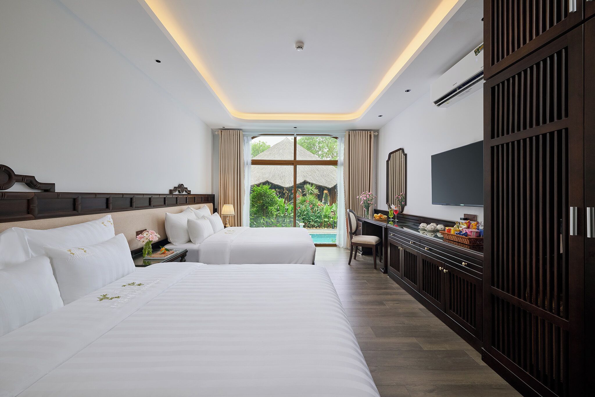 Bungalou familiar | Roba de llit d'alta qualitat, minibar i escriptori 