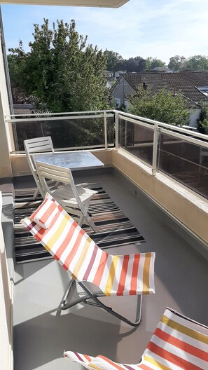 Property grounds - Charming cocoon for two with bedroom and private bathroom 800m from the beach (Royan)
