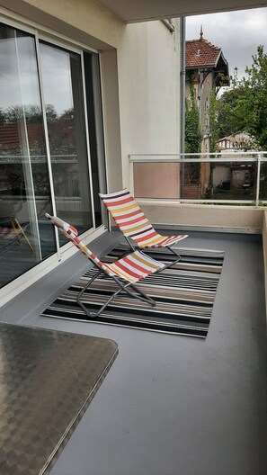 Exterior detail - Charming cocoon for two with bedroom and private bathroom 800m from the beach (Royan)
