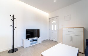 Interior - Apartment No 2 - Apartment with FREE PARKING, fast WiFi, fully equipped kitchen (Zadar)