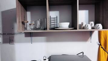 Room, 1 Bedroom, Smoking | Interior