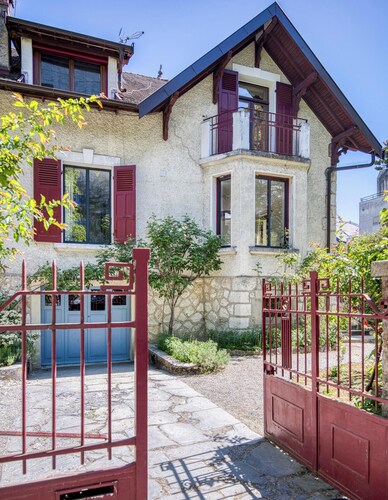 🌿 Villa Janiclaire • Villa savoyarde de charme • Lac à pied