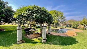 House, 3 Bedrooms, Accessible, Private Pool | Property grounds