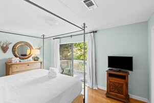 2 habitaciones, decoración personalizada y muebles diferentes