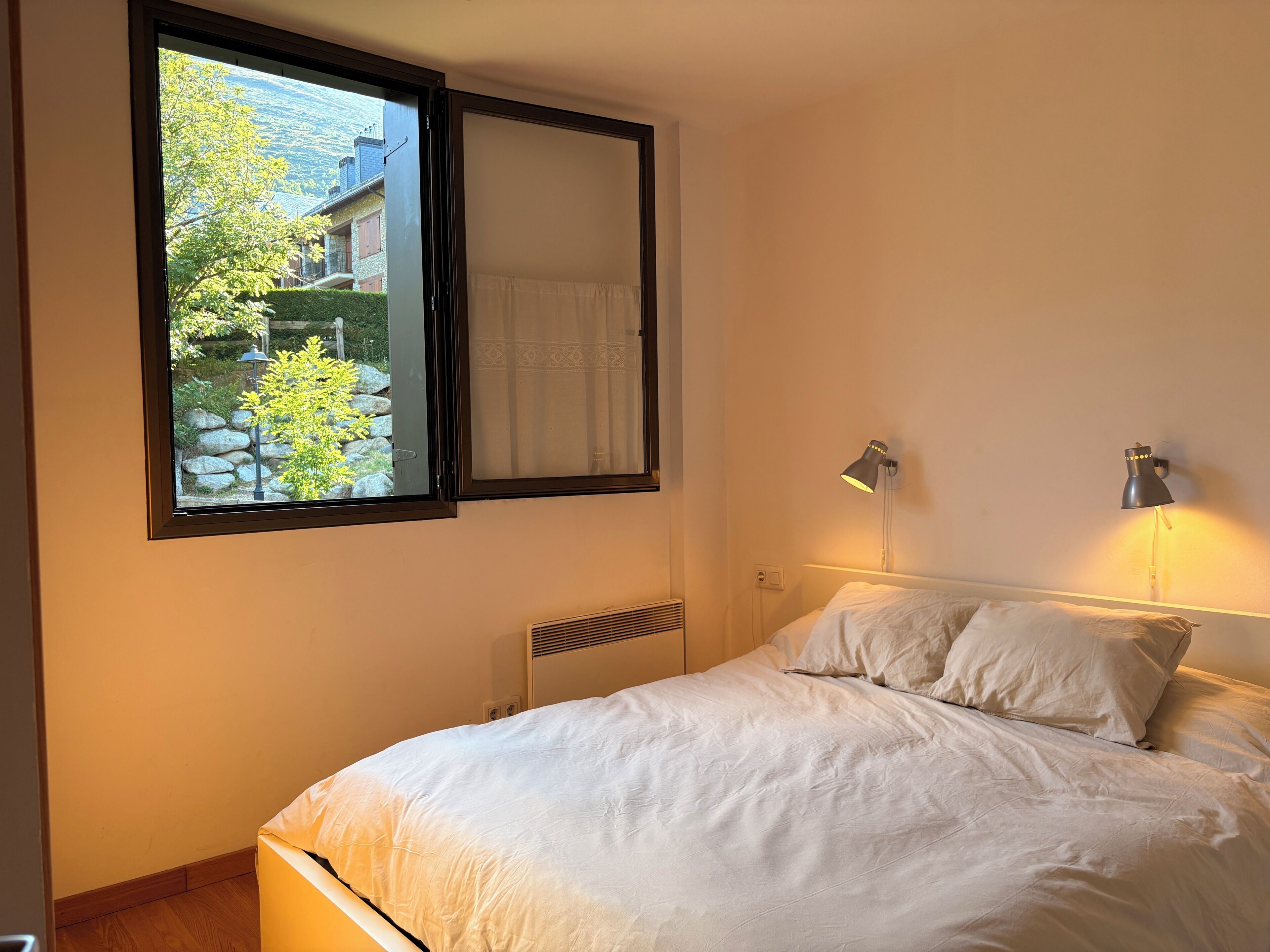 1 habitación y ropa de cama 
