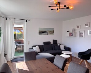 TV, DVD player, stereo - Vacation home Achtsam mee(h)rverliebt (Sassnitz)