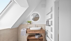 Bathroom - Vrbo Property (List auf Sylt)
