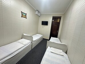 Phòng 4, quang cảnh vườn