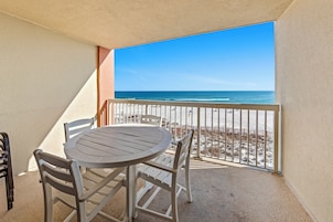 Superior Condo, 3 Bedrooms, Beach View, Beachfront | Pemandangan balkoni