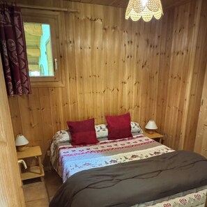 Room - Vrbo Property (Le Monêtier-les-Bains)