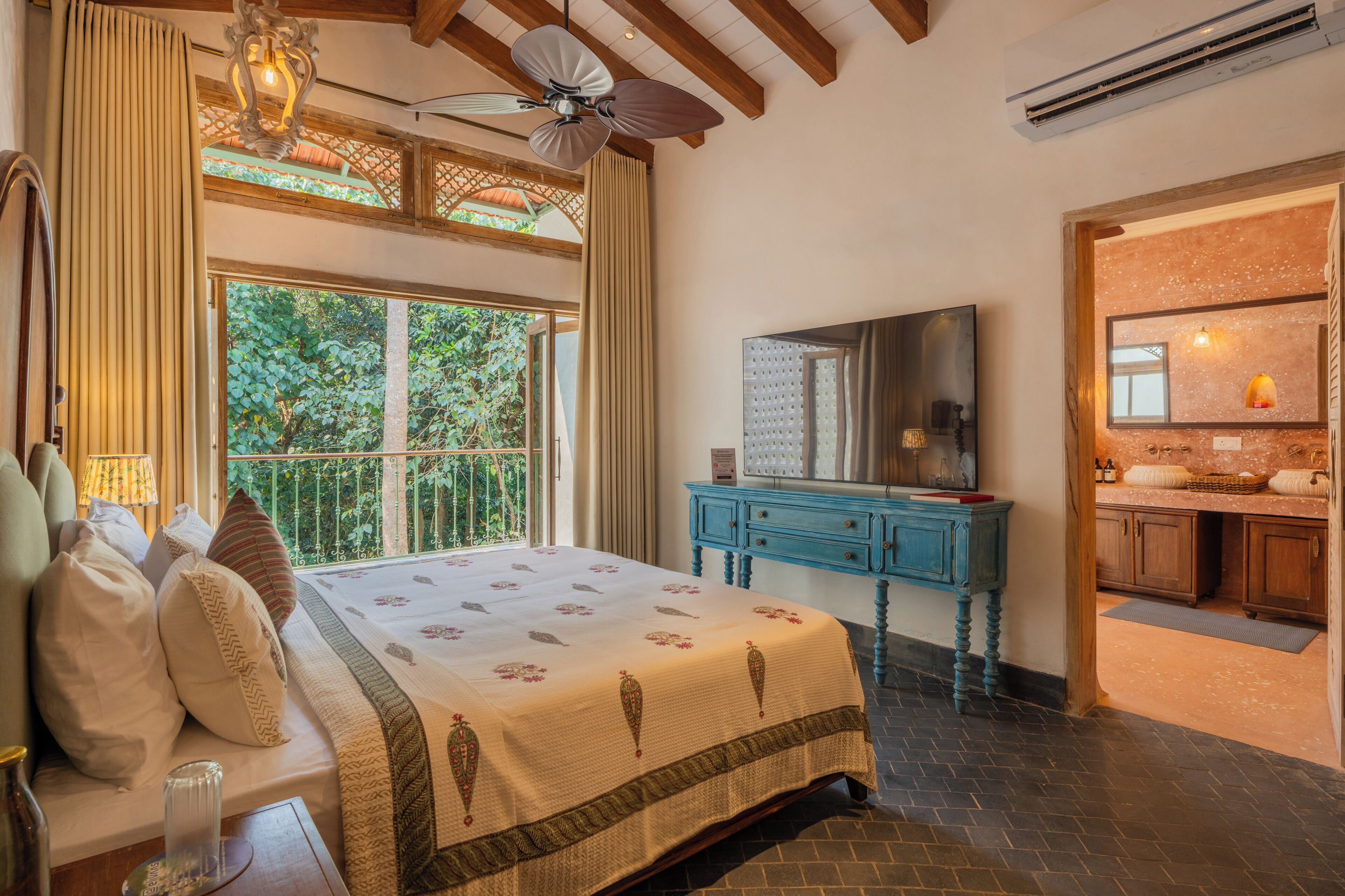 Deluxe Villa, Balcony, Garden View