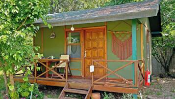 Klassieke bungalow, 1 slaapkamer, uitzicht op tuin | Woonruimte