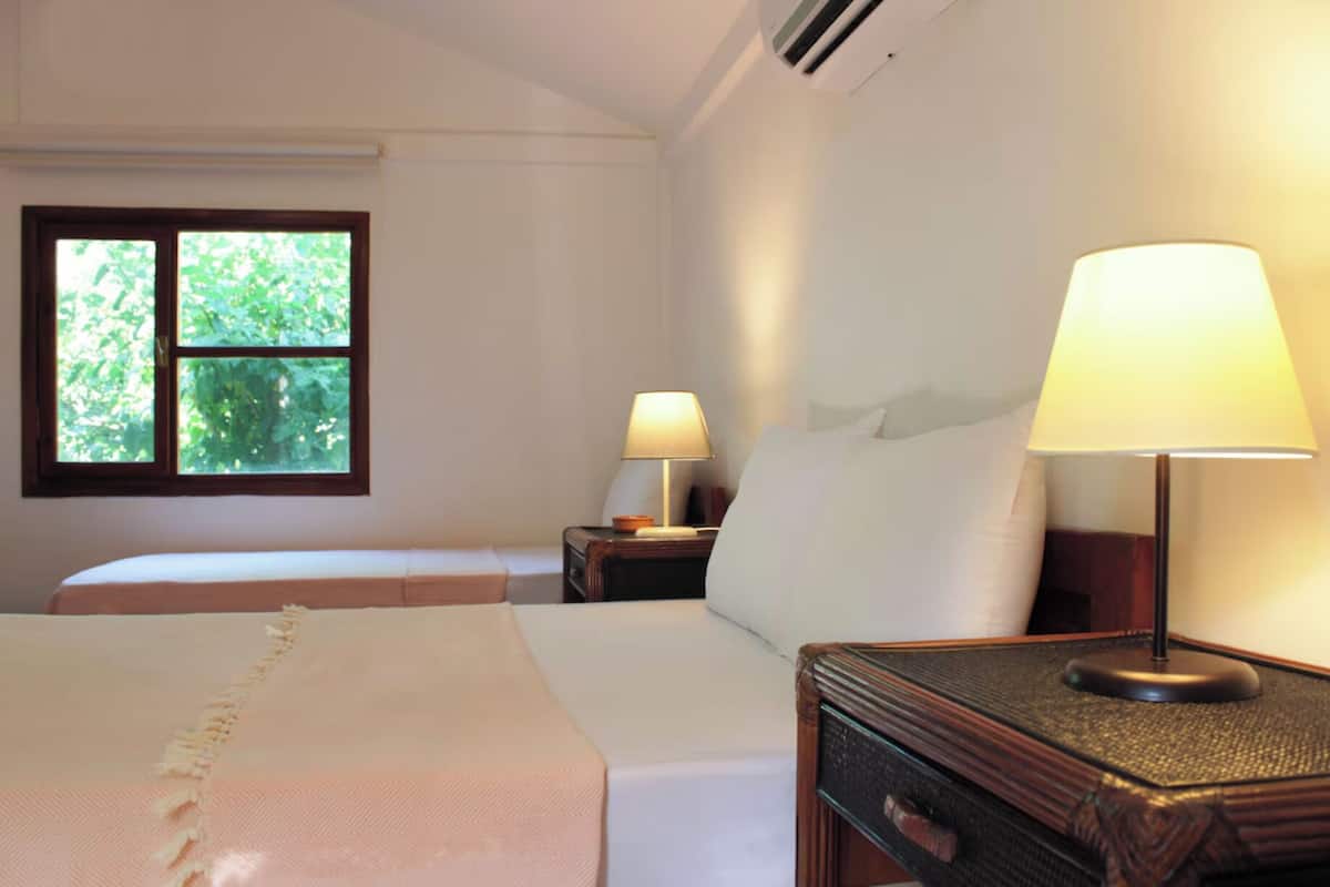 經濟三人房, 花園景