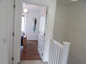 Interior - Puffin Cove - luxury accommodation near central Kirkwall (Kirkwall)