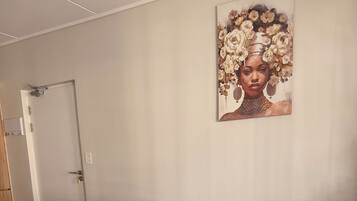 Departamento, varias habitaciones, patio | Sala de estar