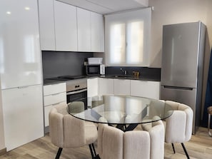Private kitchen - Modern central apartment - 6 guests (Valencia)