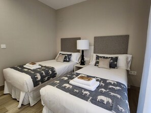 Room - Modern apartment in the heart of Valencia - 6 guests (Valencia)