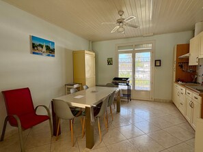 Dining - House near sea, sunny terrace - 6 guests (Saint-Hilaire-de-Riez)