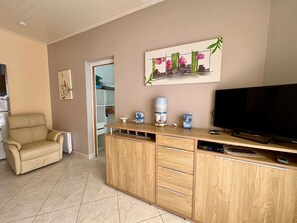 TV - House near sea, sunny terrace - 6 guests (Saint-Hilaire-de-Riez)