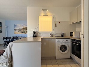 Private kitchen - T4 Duplex, parking, sea view - 6 guests (Banyuls-sur-Mer)