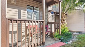 Terrace/patio - Family-friendly Beach Retreat w/ Pools, Hot Tub & Tennis (Panama City Beach)