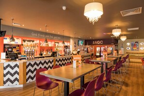 Bar (in der Unterkunft)