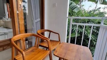 Deluxe Double Room, Balcony, Courtyard View | Property grounds