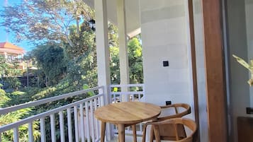 Double Room, Balcony, Park View | Outdoor dining