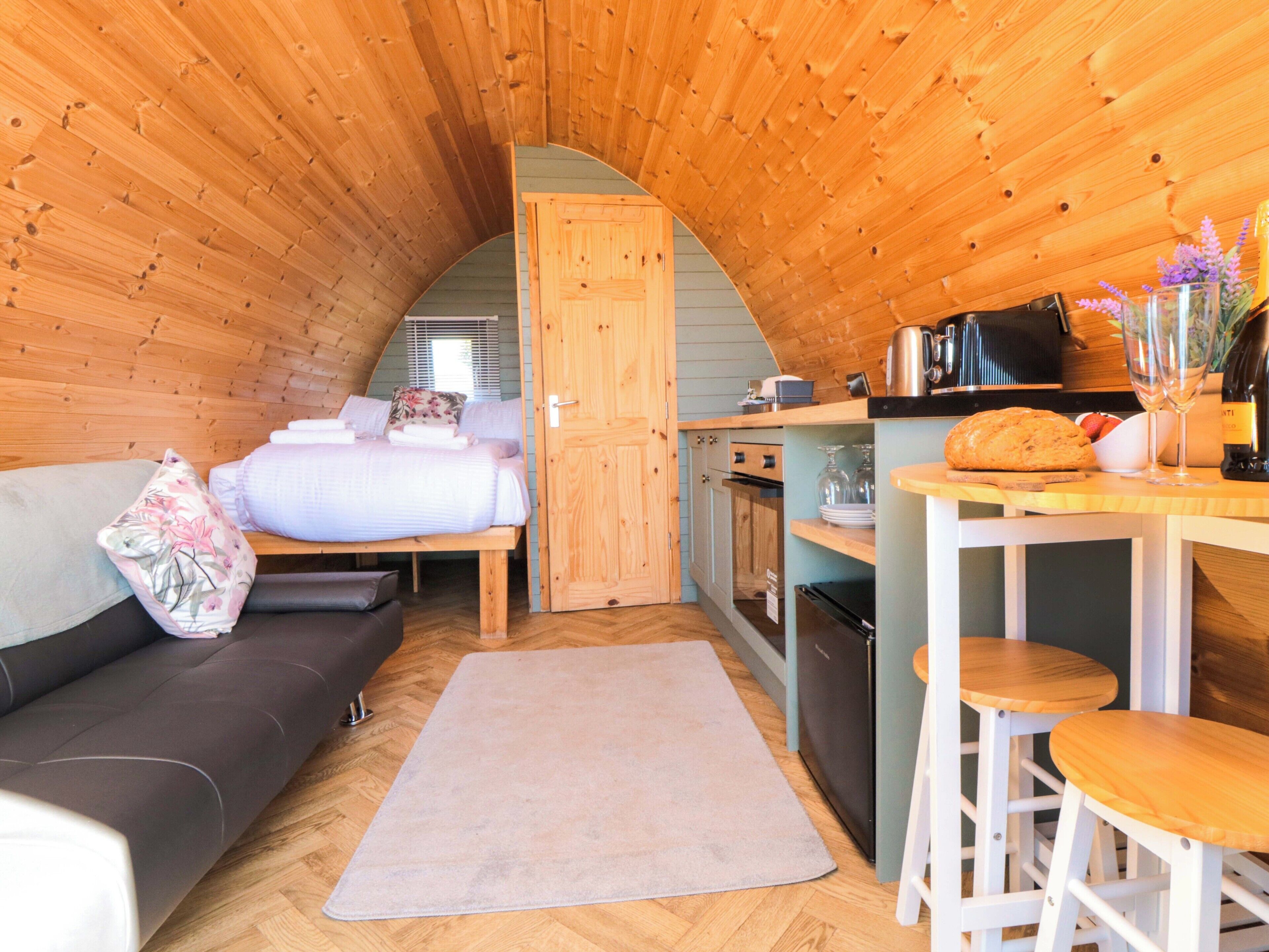Cottage | Living area