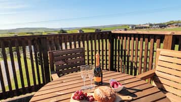 Cottage | Outdoor dining