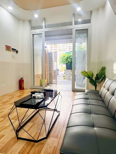 Aura Ocean Home 7-Bedrooms City Center near Beach