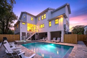 A heated pool - IOP Luxury Residence with Private Heated Pool | Isle of Palms (Isle of Palms)