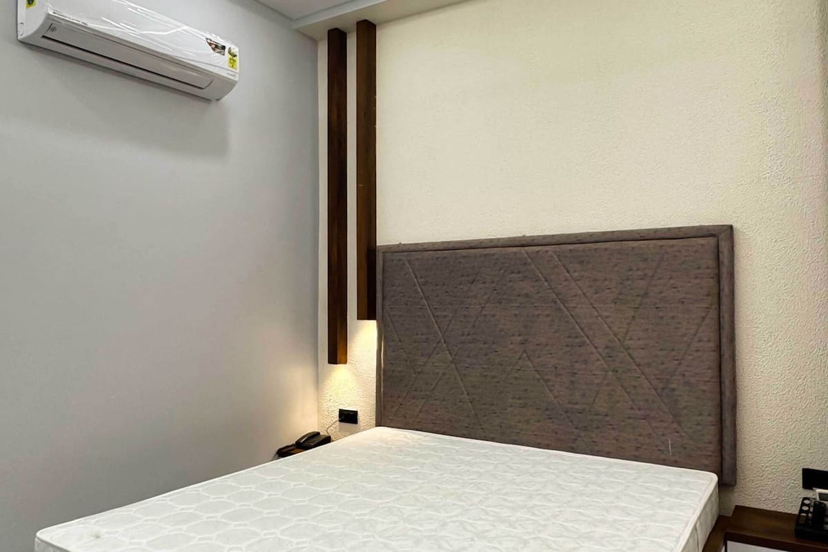 Standard Room, Balcony, River View