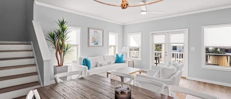 House, Multiple Beds, Patio, Partial Ocean View (Salty Seabreeze) | Living area