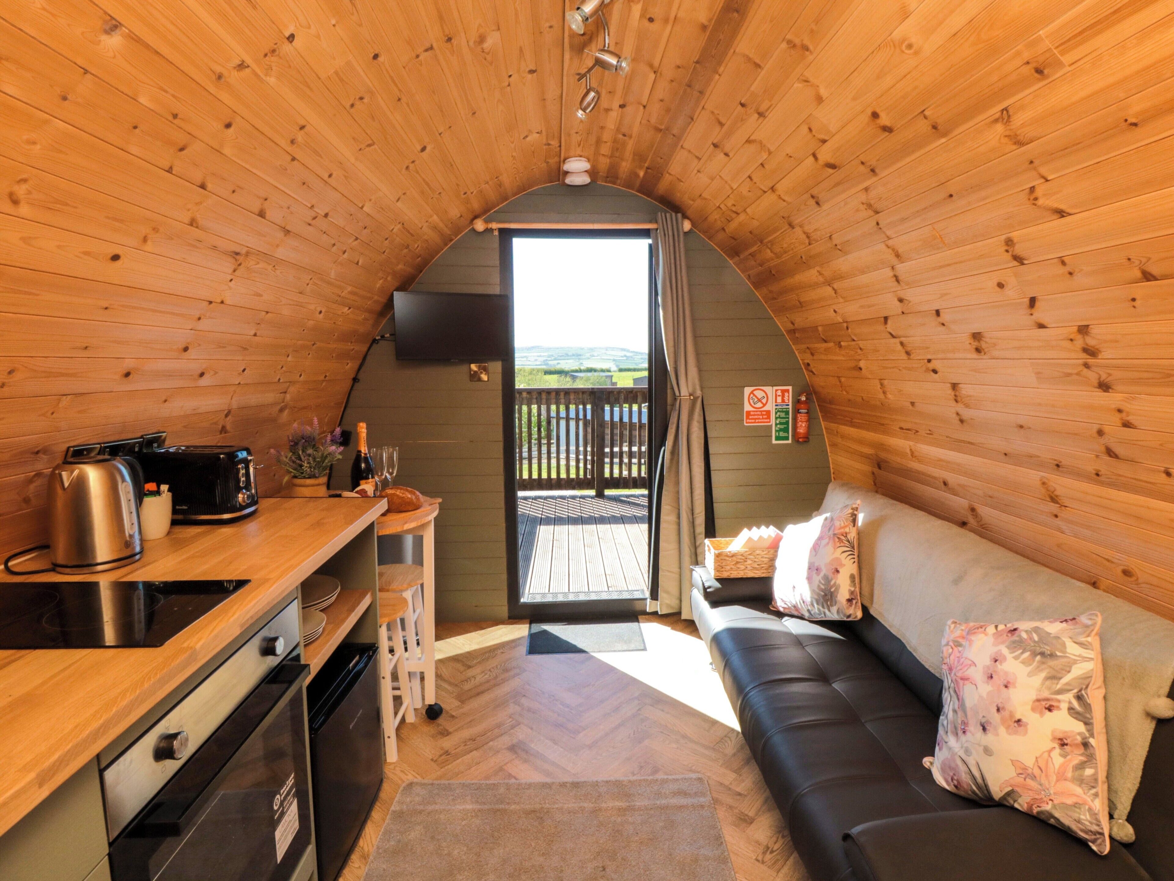 Cottage | Living area