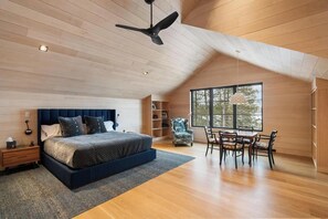 8 bedrooms, WiFi, bed sheets, wheelchair access - *NEW LISTING* Newly Built Walloon Lodge with Guest Houses (Petoskey)
