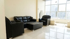 Coin salon dans le hall
