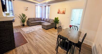 Modern 2BR Near York - Sleeps 5 - Renovated
