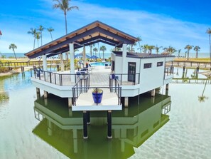 Exterior - Pointe Santo A33: 2 Bedrooms plus Den! Stunning Gulf Views! (Sanibel)