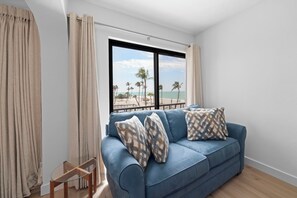 TV - Pointe Santo A33: 2 Bedrooms plus Den! Stunning Gulf Views! (Sanibel)