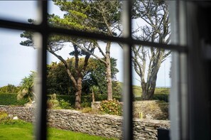 Interior - Cottage Above the Beach, on the SW Coast Path, nr Tintagel Castle, Pet Friendly (Tintagel)
