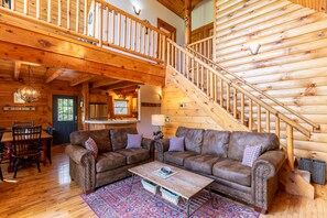 Smart TV, fireplace, video games, table football - Highwood- Mountain Views, Hot Tub, Arcade, Fire Pit, Foosball, Sleeps 12 (Boone)