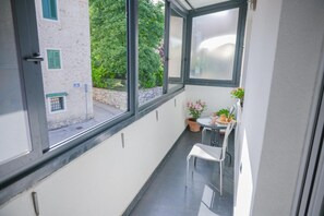 Apartment, Balcony | Bahagian dalam