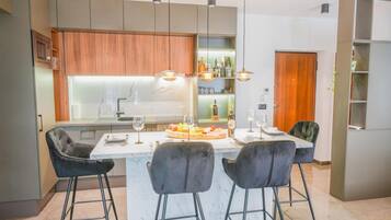 Apartment, Balcony | Dining