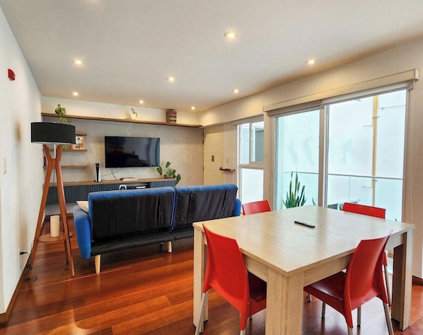 Interior - Vrbo Property (München)