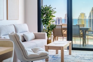 TV - EAGLE TOWER blue sky apartment (Benidorm)