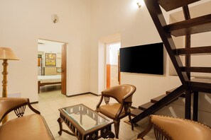 In-room safe, iron/ironing board, free WiFi